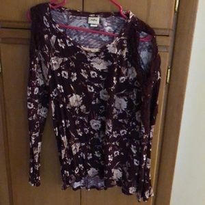 Burgundy cold shoulder flora Daytrip top, L